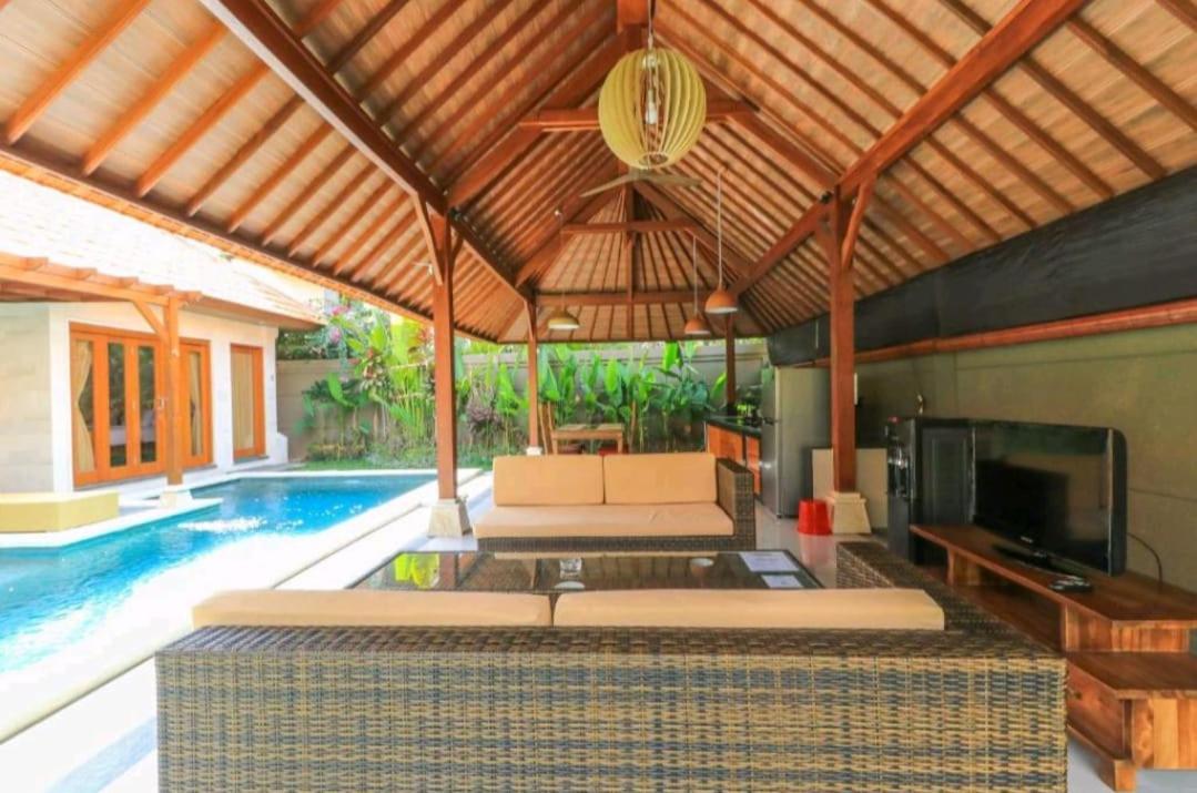 Three Brothers Bungalows & Villas Legian  Exterior photo