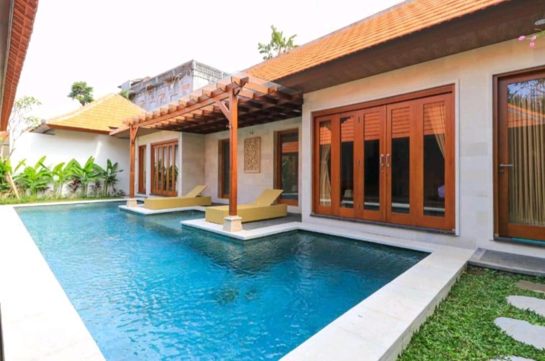 Three Brothers Bungalows & Villas Legian  Exterior photo