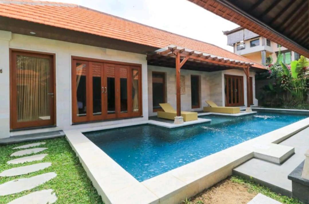 Three Brothers Bungalows & Villas Legian  Exterior photo