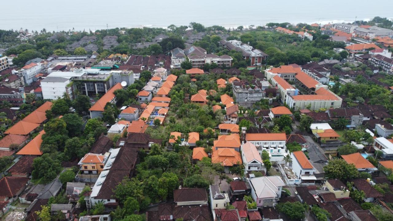 Three Brothers Bungalows & Villas Legian  Exterior photo