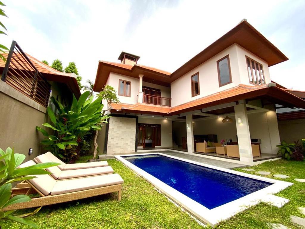 Three Brothers Bungalows & Villas Legian  Exterior photo