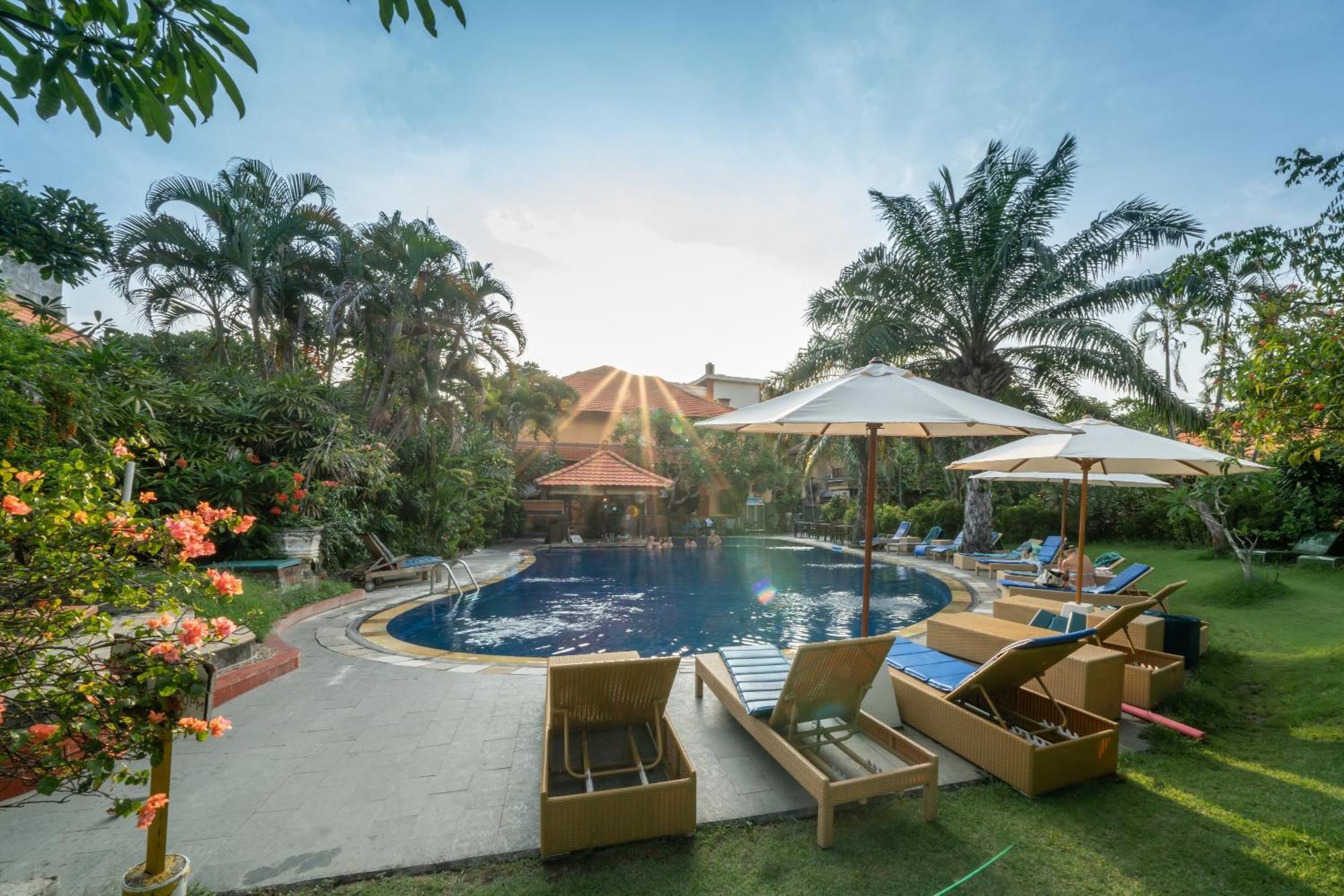 Three Brothers Bungalows & Villas Legian  Exterior photo