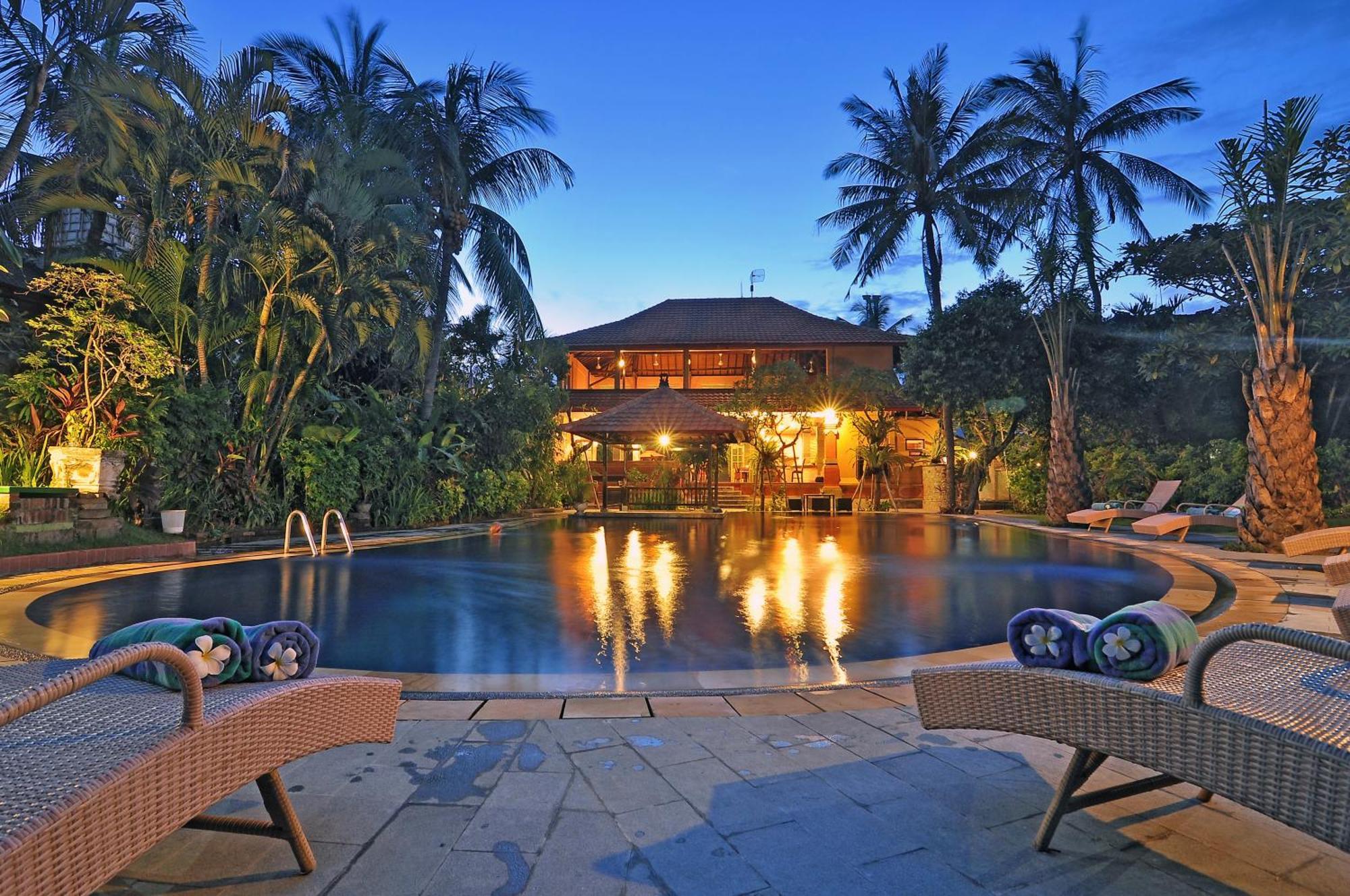 Three Brothers Bungalows & Villas Legian  Exterior photo