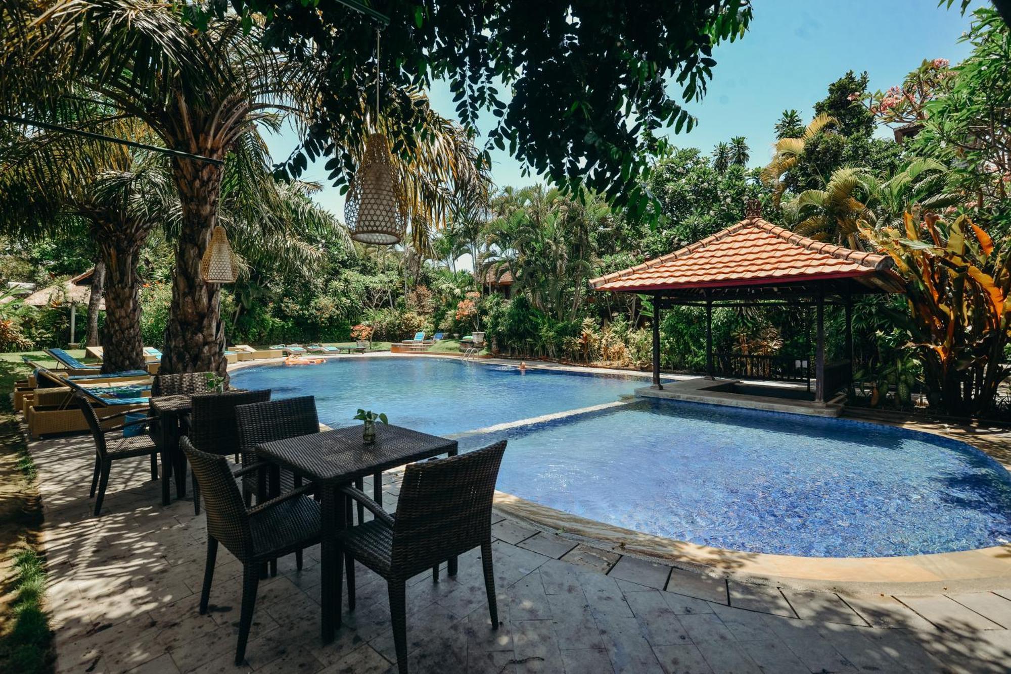 Three Brothers Bungalows & Villas Legian  Exterior photo